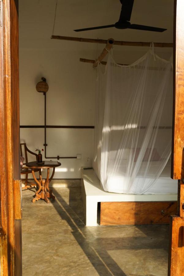 The Nuga House Hotel Ahangama Eksteriør billede